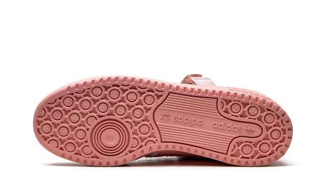 ADDS Forum 84 Low Pink at Home