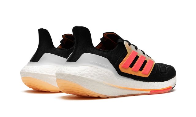 ADDS Ultraboost 22 Schwarz Turbo Flash Orange