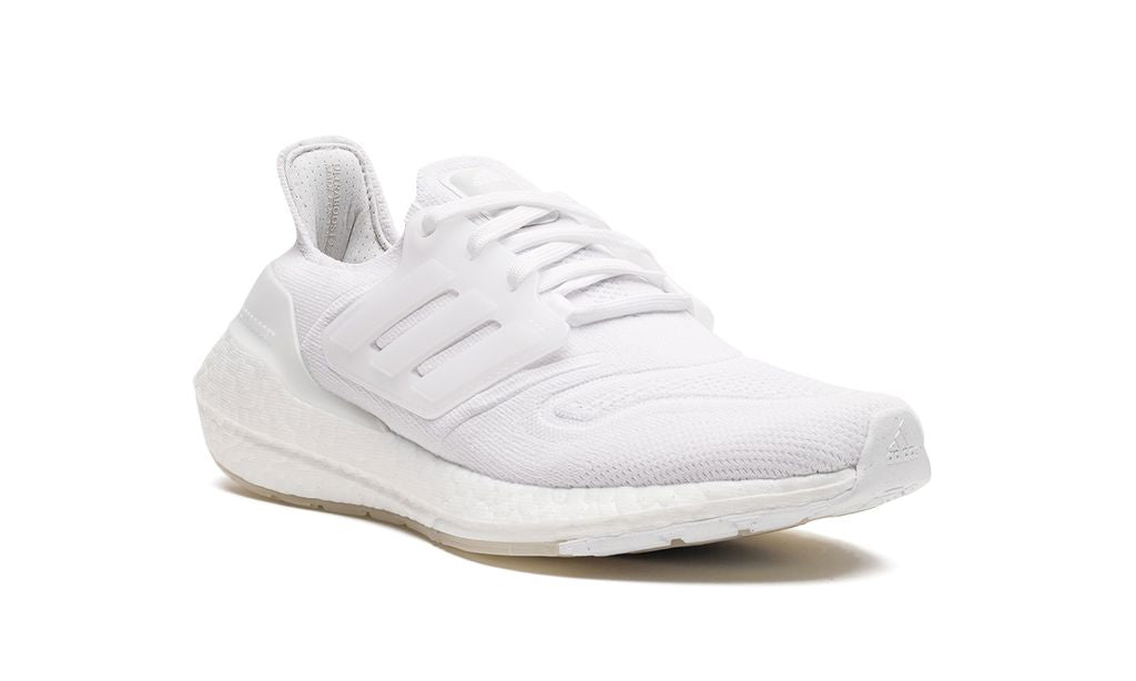 ADDS UltraBoost 22 Triple White