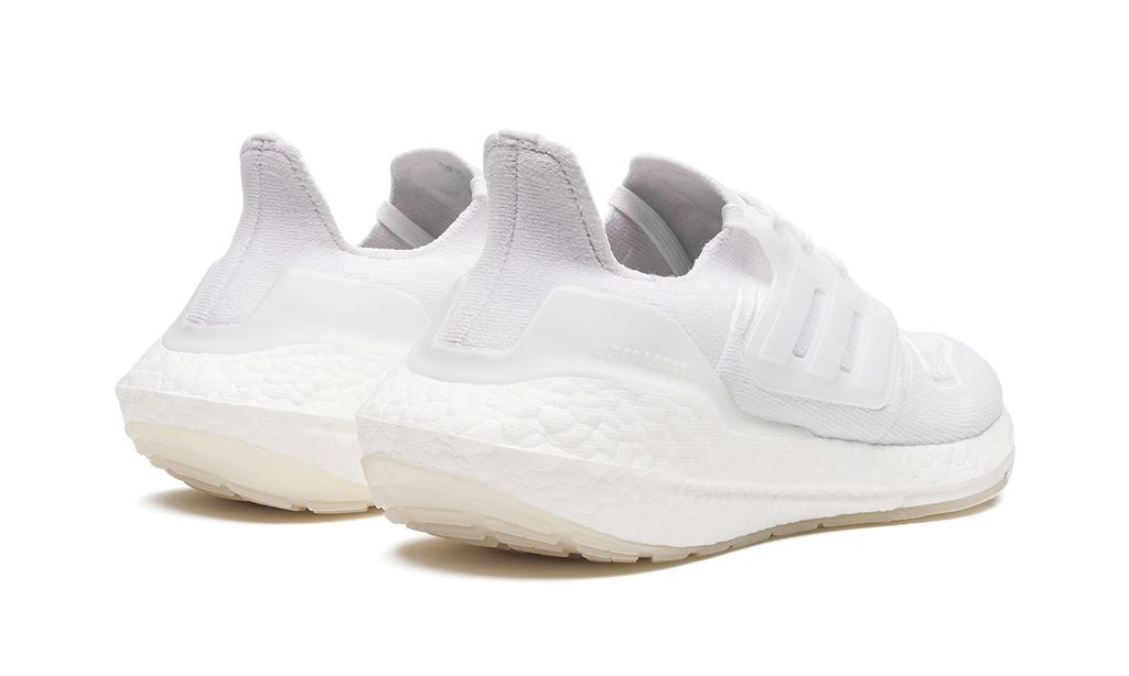 ADDS UltraBoost 22 Triple White