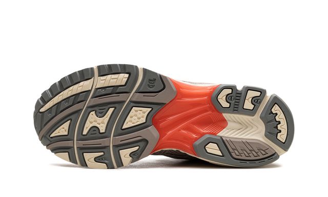 ASCS Gel Kayano 14 Pure Silver