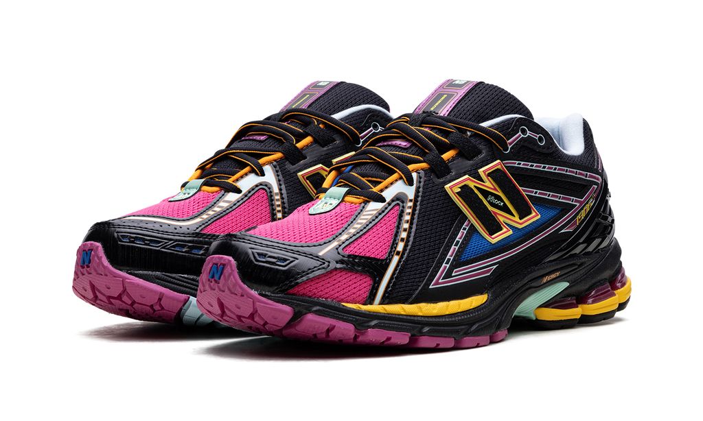NB 1906R "Schwarz/Pink"