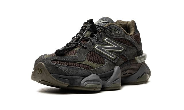 NB 9060 Blacktop/Dunkles Moos/Schwarz
