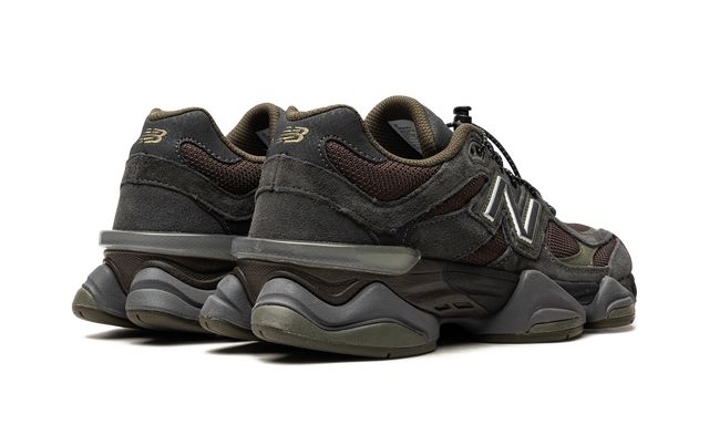 NB 9060 Blacktop/Dunkles Moos/Schwarz