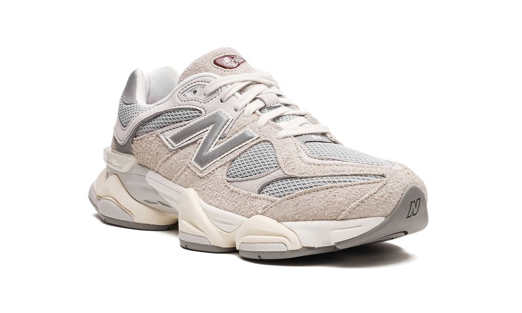 NB Lunar Timberwolf Grey