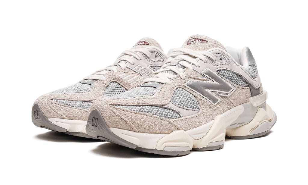 NB Lunar Timberwolf Grey