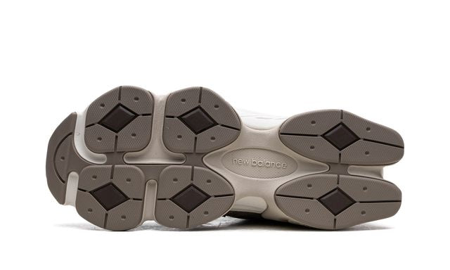 NB 9060 Mushroom Brown