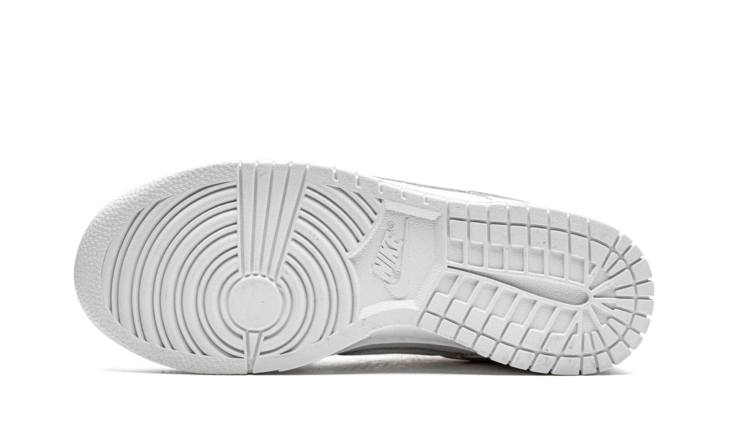 NK Dunk Low Triple White