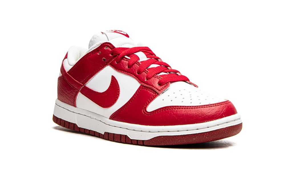 NK Low University Rot