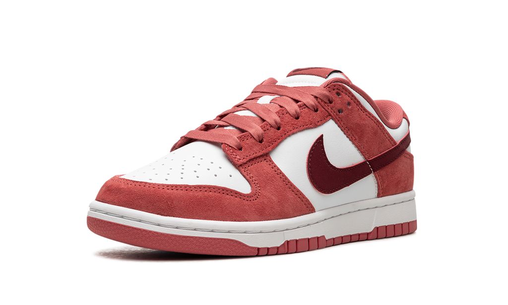NK Dunk Low Valentinstag (2024)