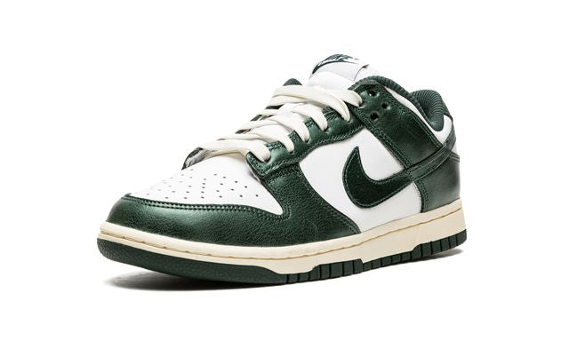 NK Dunk Low Vintage Grün