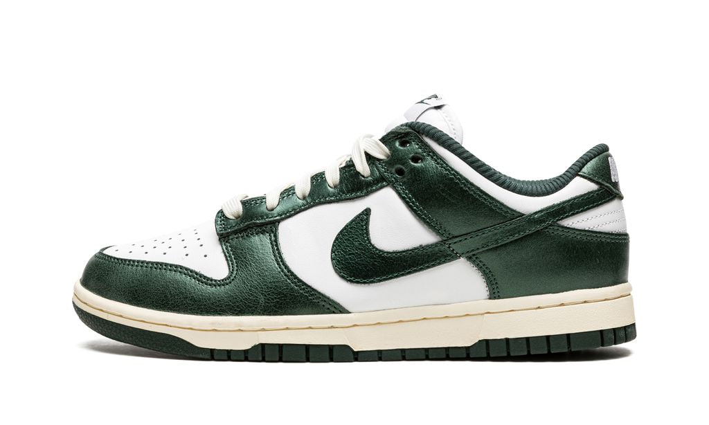 NK Dunk Low Vintage Grün