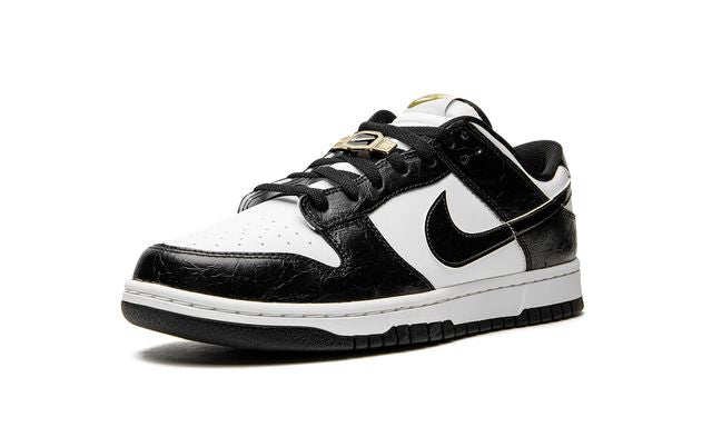 NK Dunk Low World Champs Schwarz Weiß