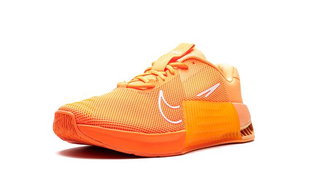 NK Metcon 9 AMP Atomic Orange