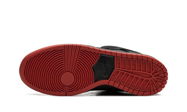 Dunk Low NK SB Black Pigeon