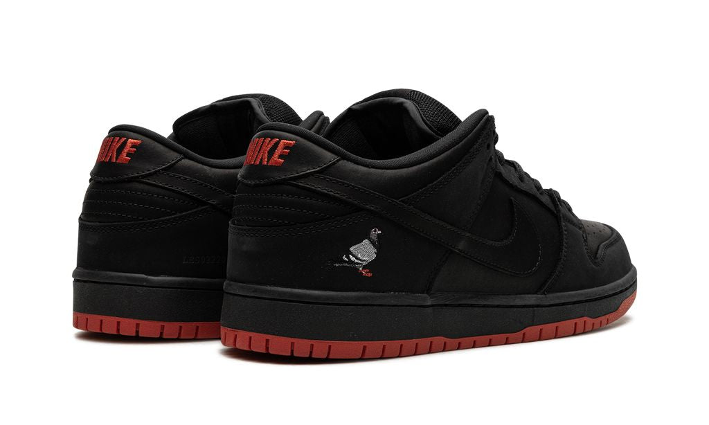 Dunk Low NK SB Black Pigeon