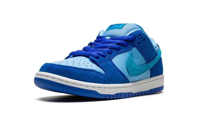 NK SB Dunk Low Blue Raspberry