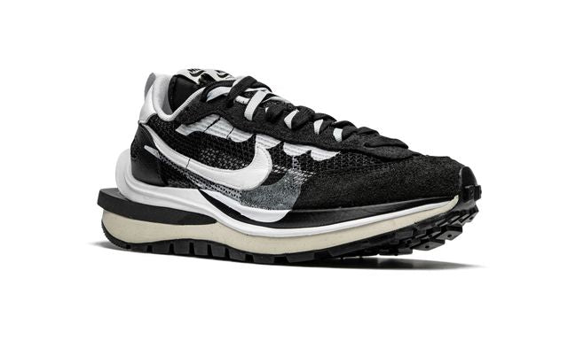 NK Vaporwaffle Sacai Black White