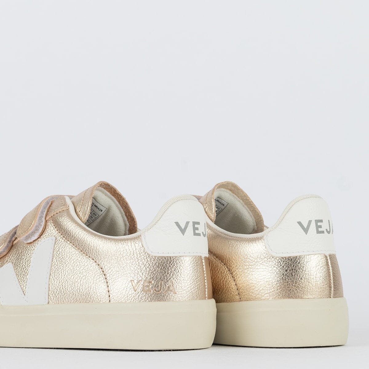 V Shoes Logo Chromefree Leather Platine White