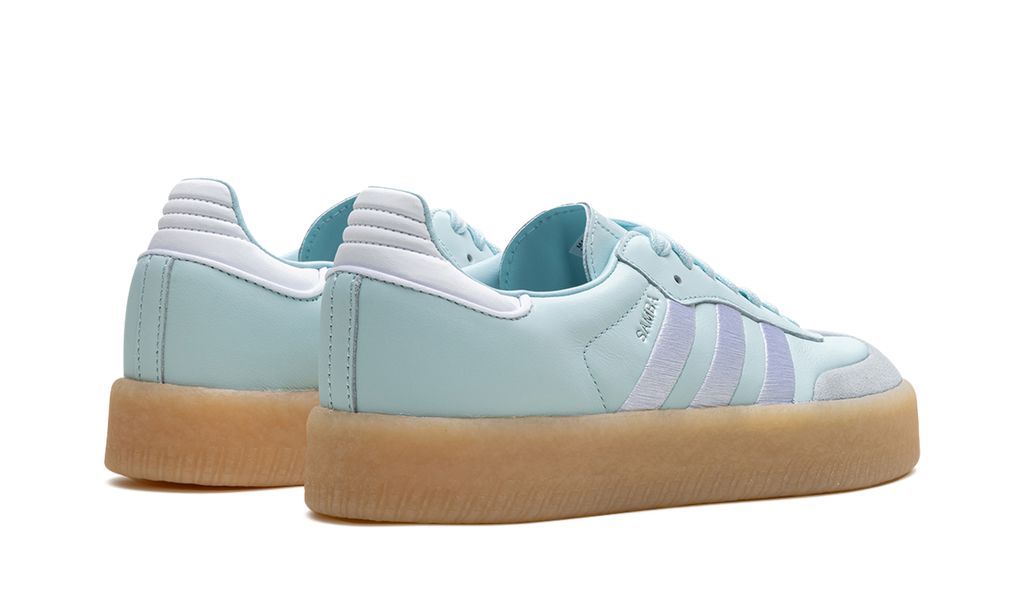 ADDS Sambae Almost Blue Silver Metallic Gum 