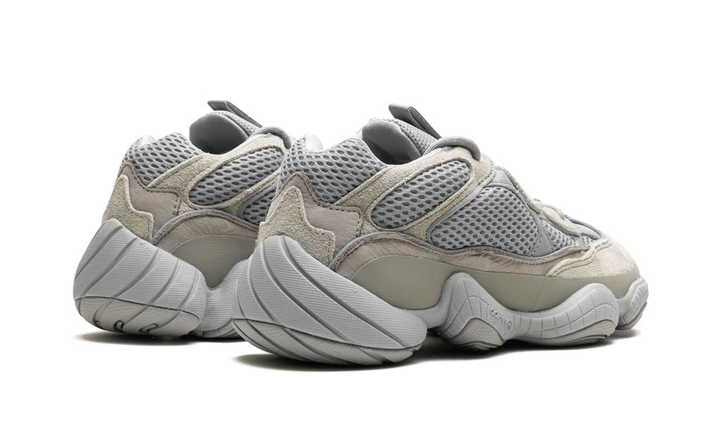 Fügt Yeezy 500 Salt hinzu