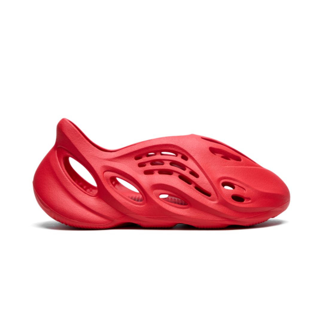 ADDS Yeezy Foam RNNR Vermillion