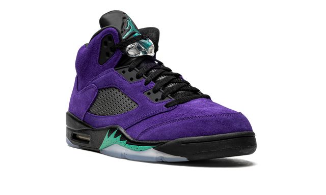 Jordan 5 Retro Alternative Traube