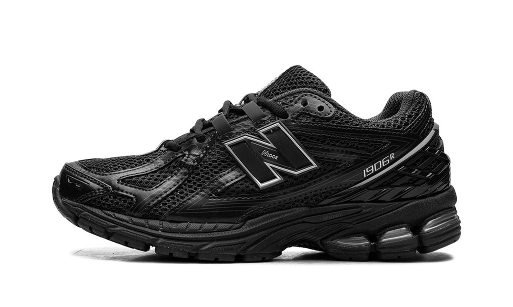 NB 1906R „Schwarz Metallic“
