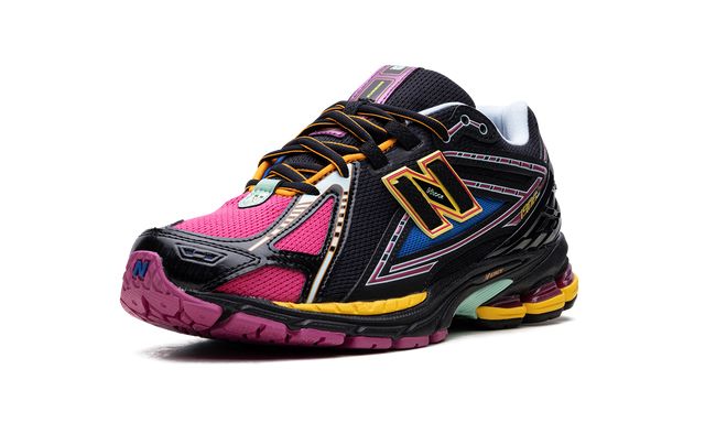 NB 1906R "Schwarz/Pink"