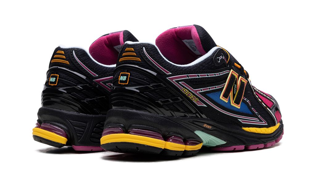 NB 1906R "Schwarz/Pink"