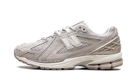 NB 1906R „Grauer Tag“