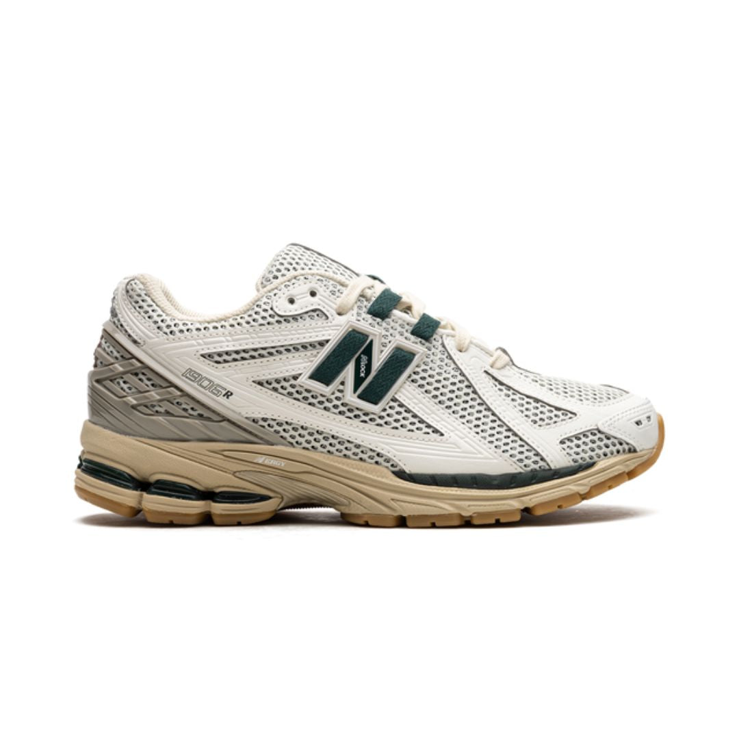 NB 1906R „Kith-Schwarz“