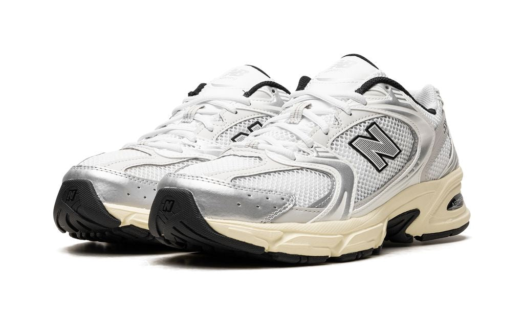 NB 530 Weiß / Silber