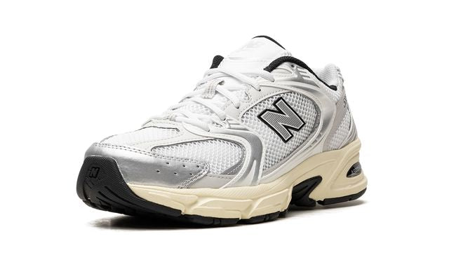NB 530 Weiß / Silber