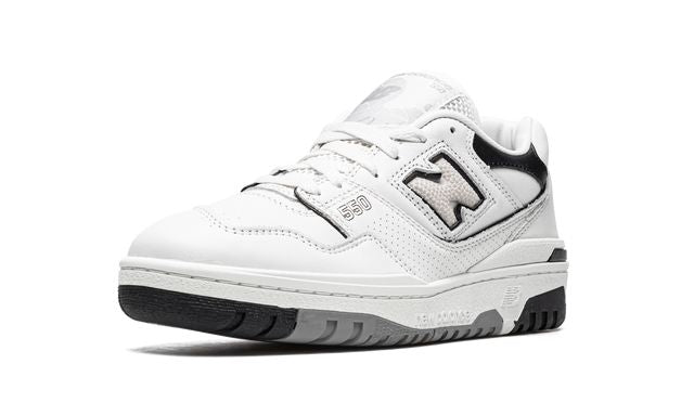 NB 550 Weiß Schwarz Regenwolke