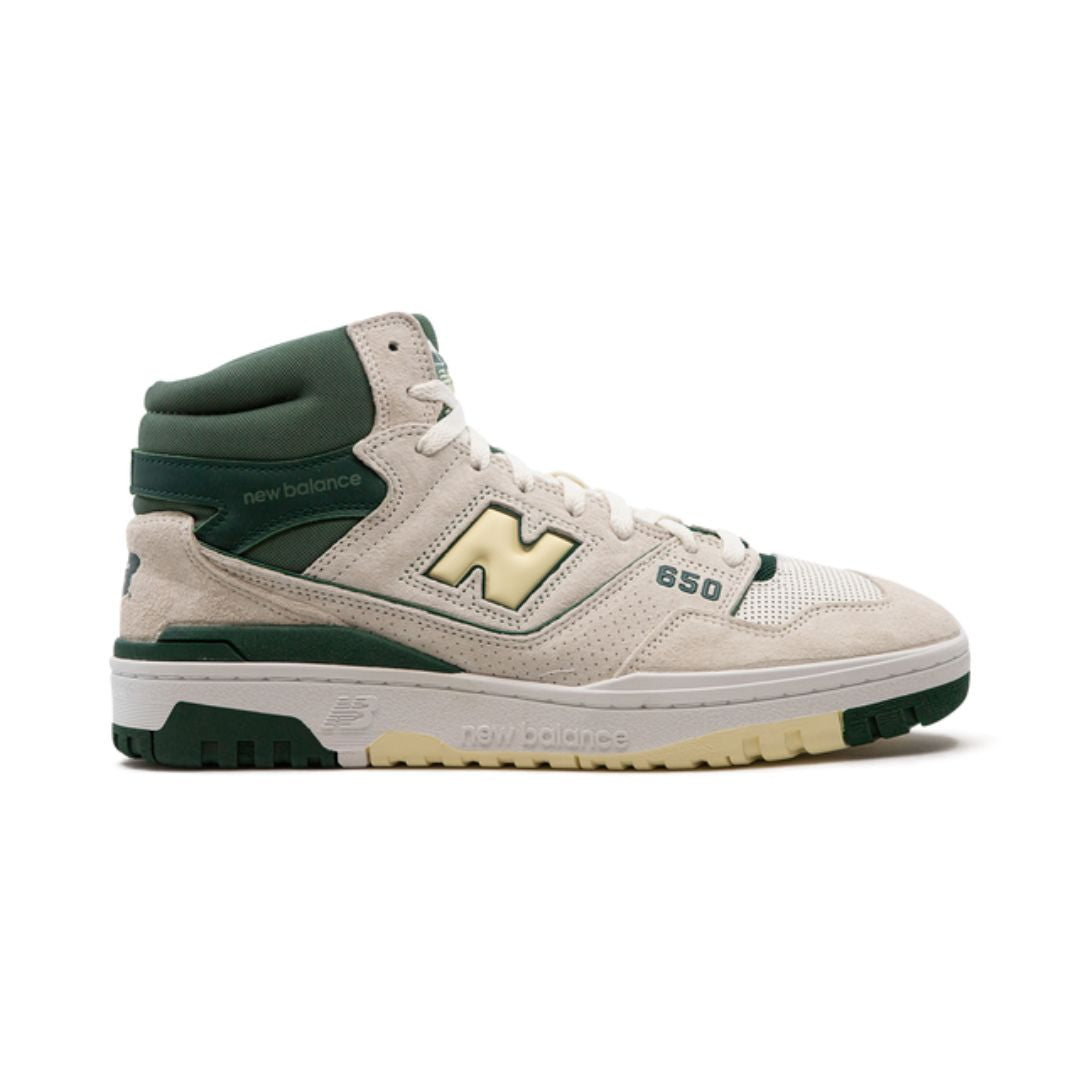 NB 650R Sea Salt Nightwatch Grün
