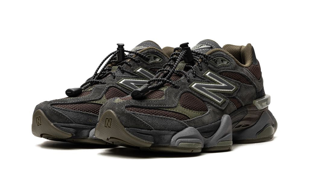 NB 9060 Blacktop/Dunkles Moos/Schwarz