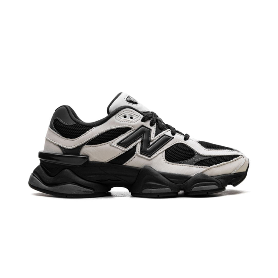 NB 9060 Off White Schwarz
