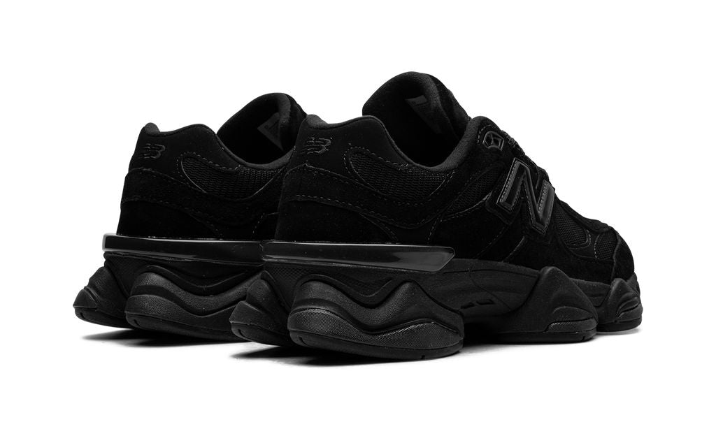 NB 9060 Dreifach Schwarz 