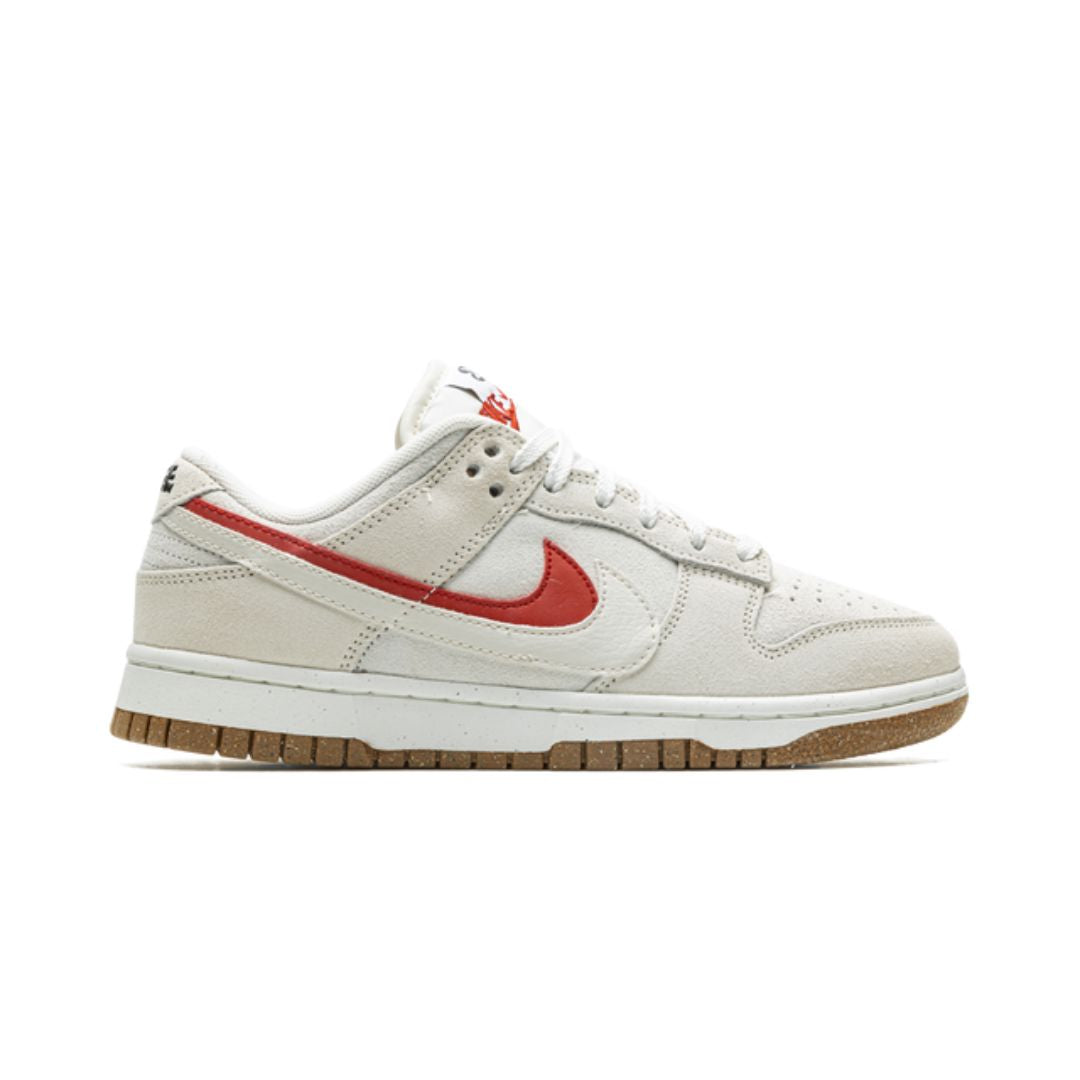 NK Dunk Low SE 85 Sail Orange