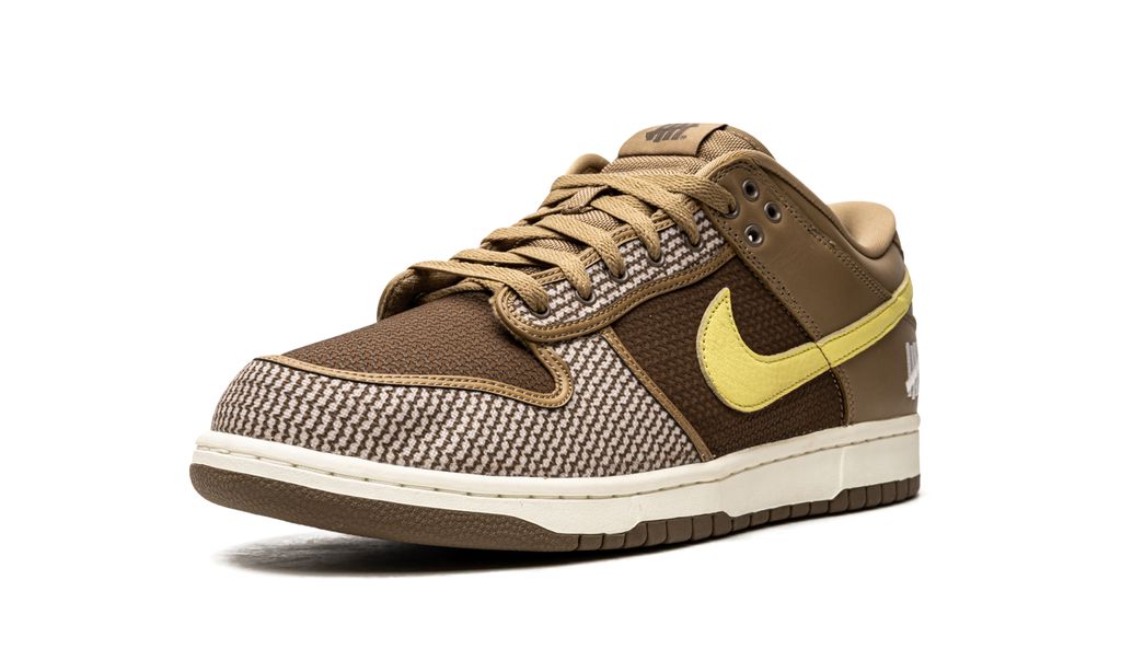 NK Dunk Low Undefeated Canteen
