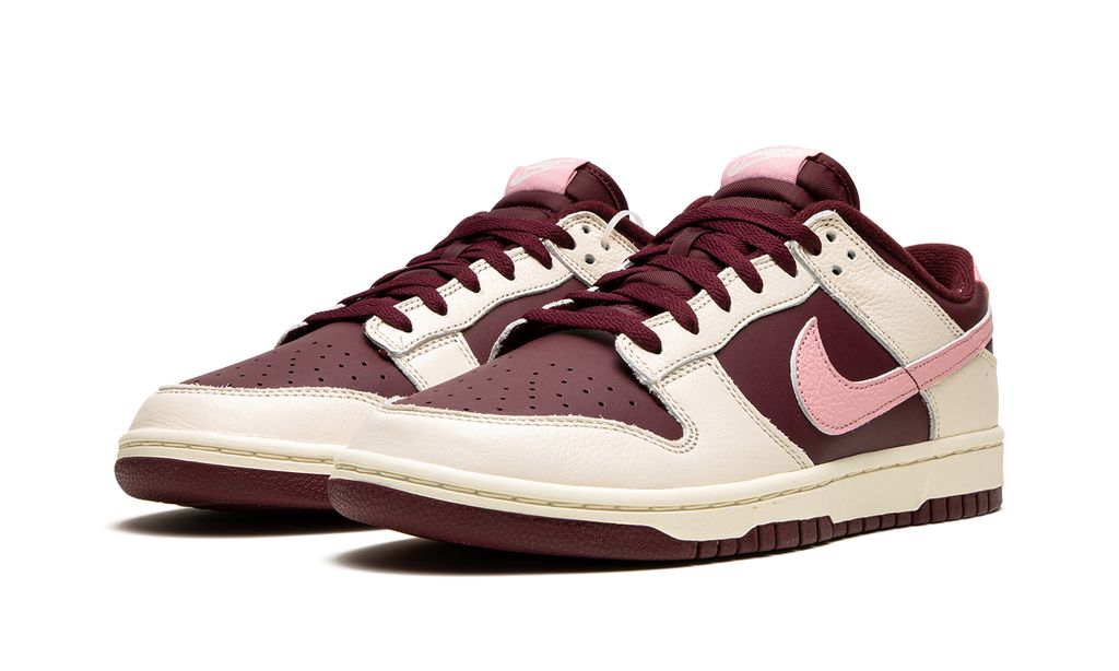 NK Dunk Low Valentine’s Day