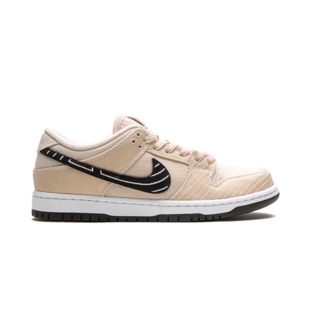NK SB Dunk Low Albino & Preto 'Jiu-Jitsu'