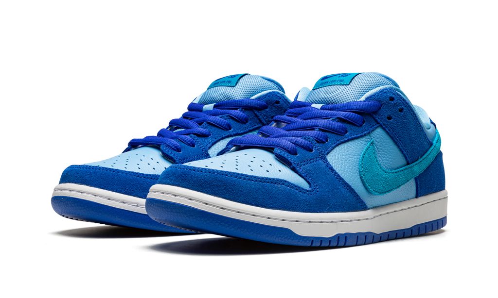 NK SB Dunk Low Blue Raspberry