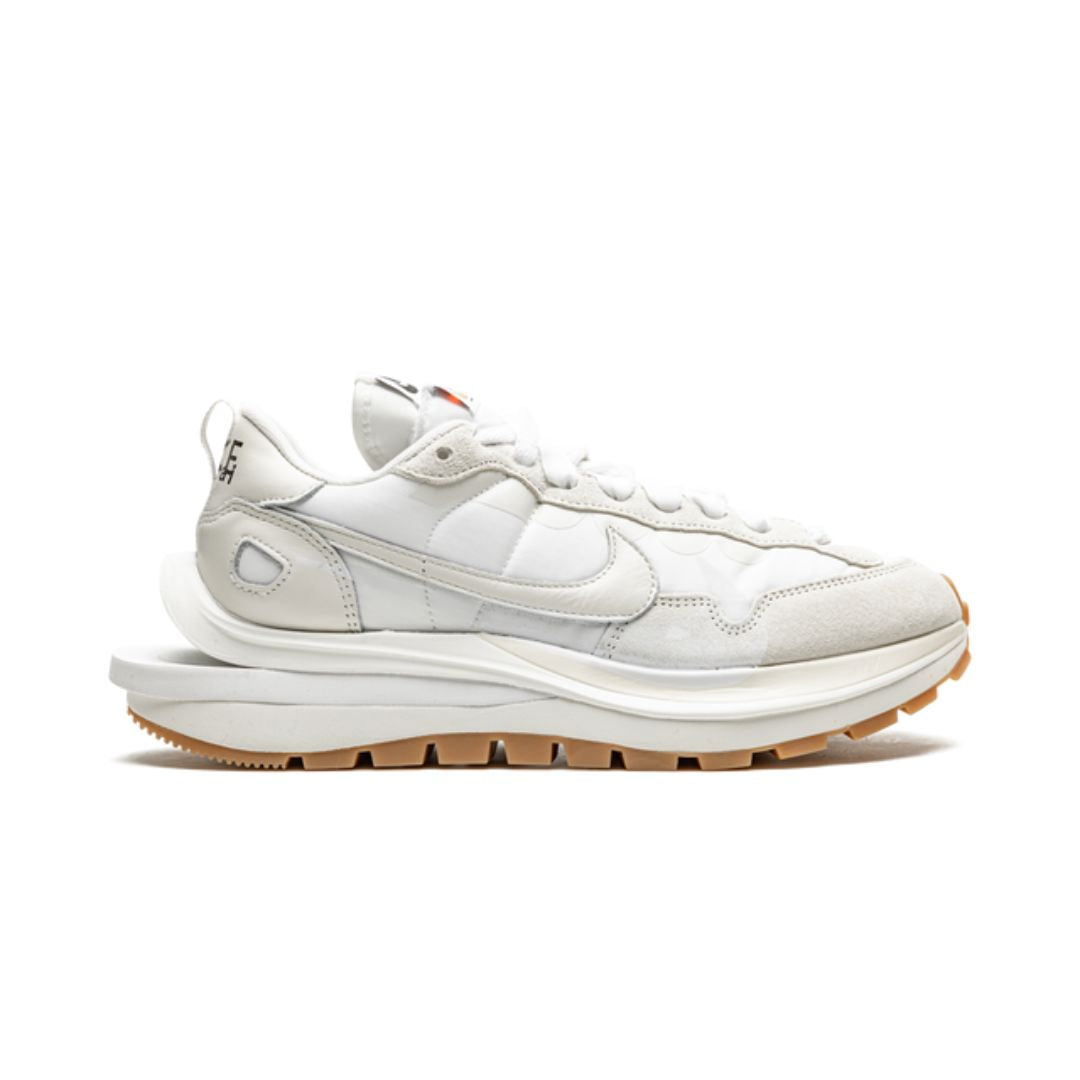 NK Vaporwaffle Sacai Sail Gum